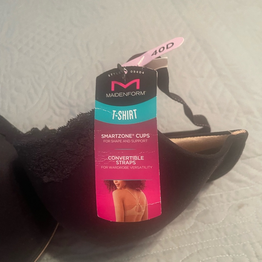 Maidenform Black T-Shirt Bra with Convertible Straps